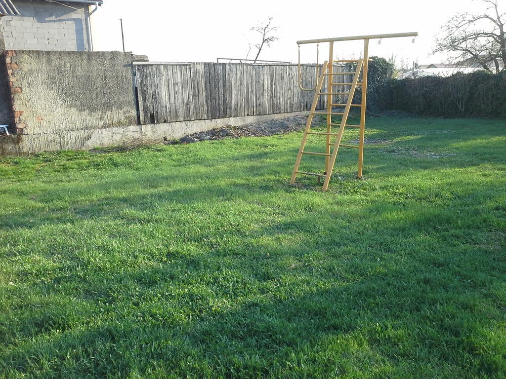 Apartament Utulny Privat Veľký Meder Zewnętrze zdjęcie